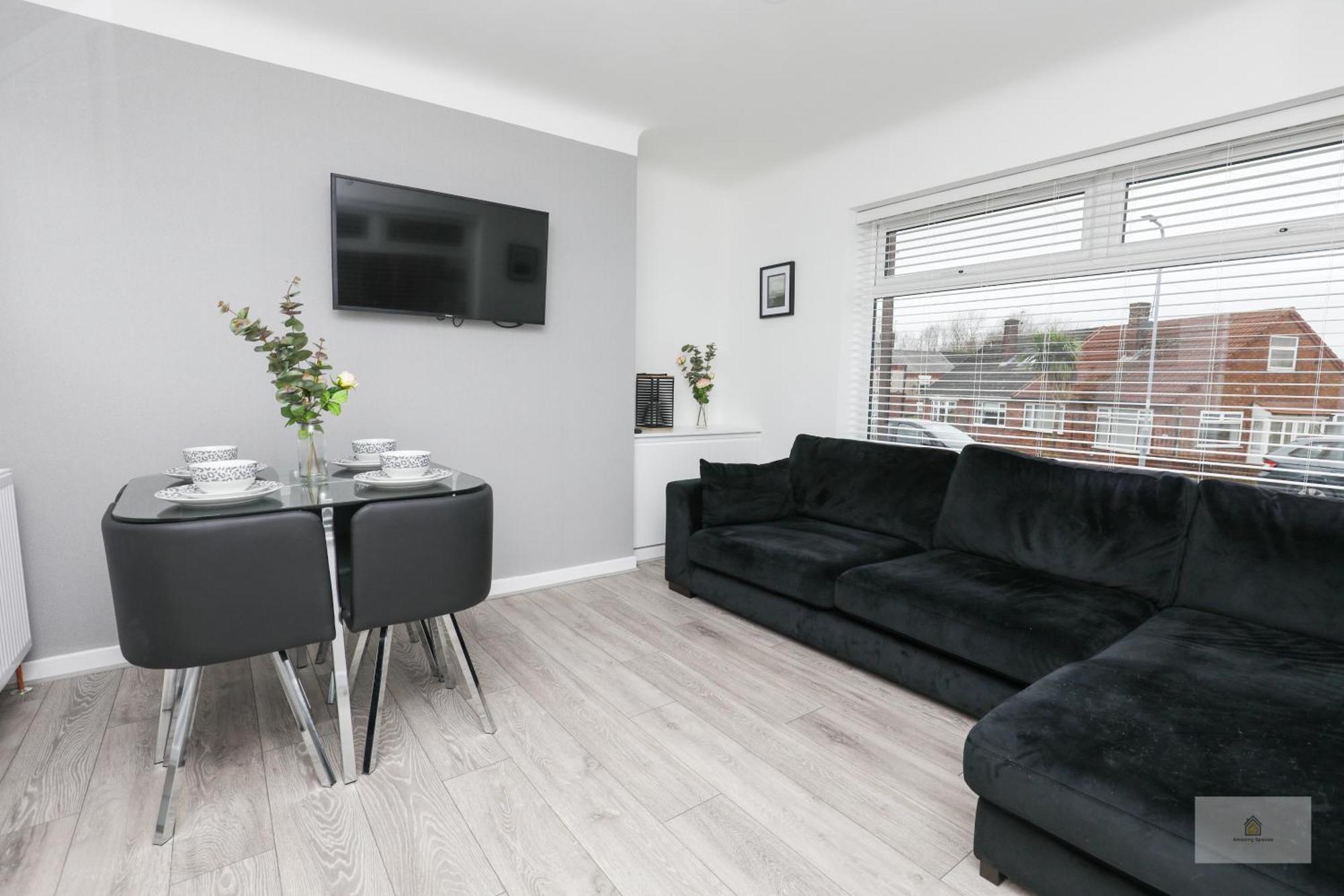 Halsnead Properties Whiston Liverpool Extérieur photo