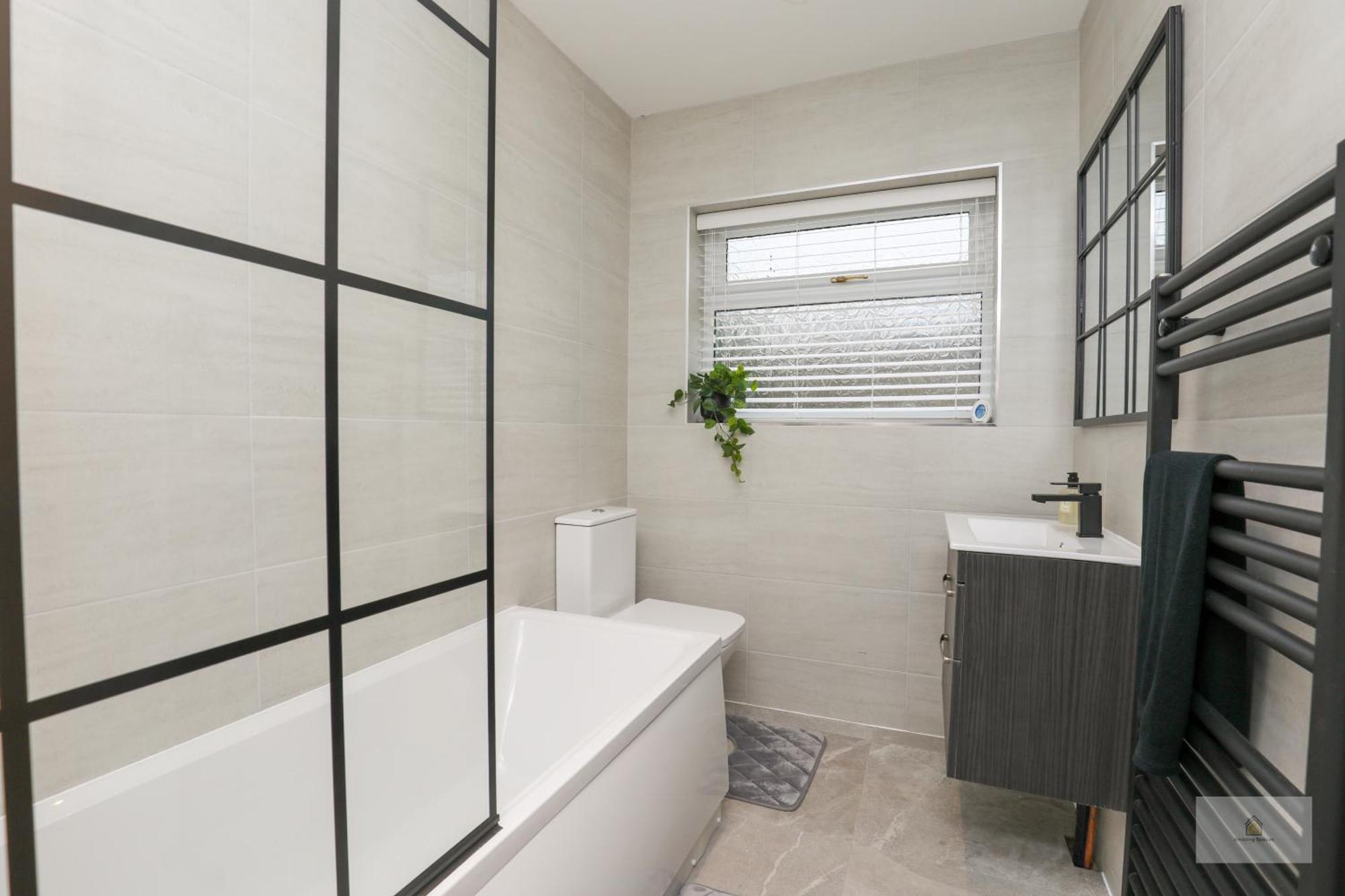 Halsnead Properties Whiston Liverpool Extérieur photo